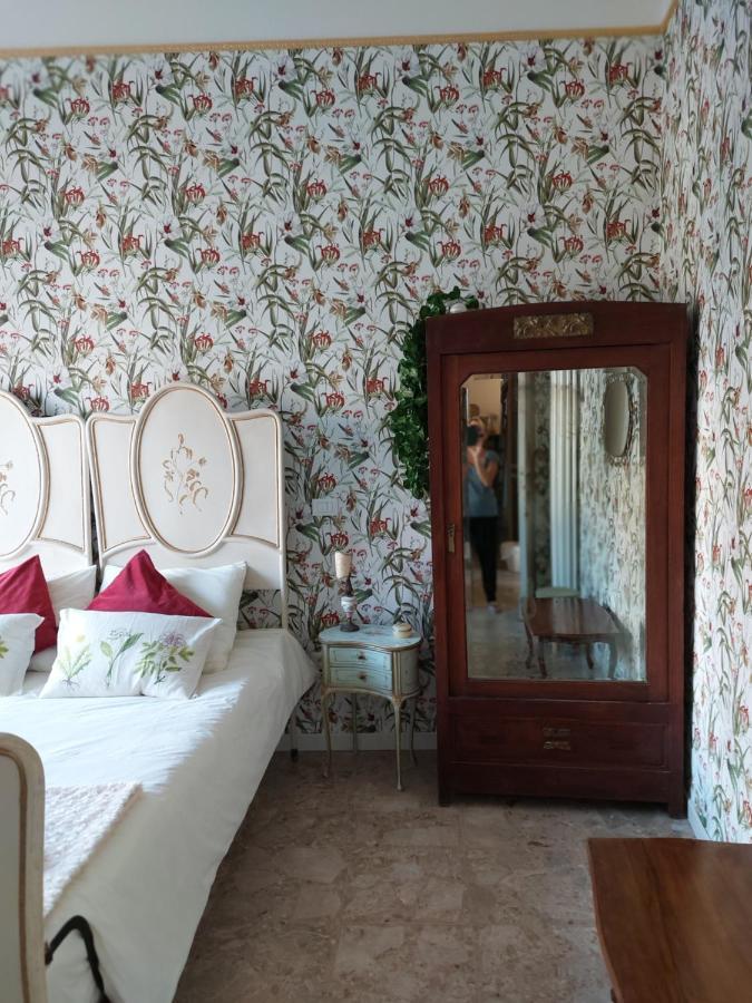 Bed And Breakfast La Pecora Rosa Sant'Omero Buitenkant foto