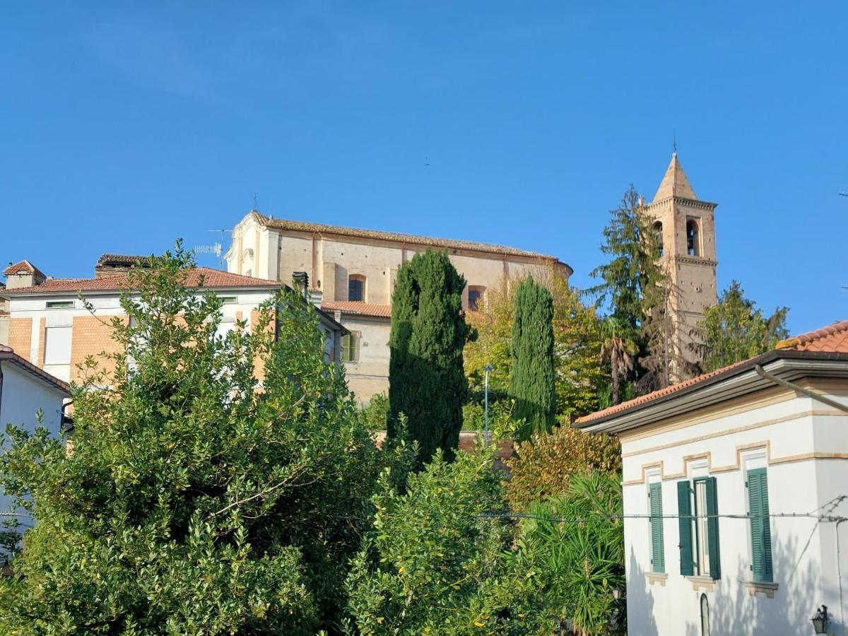 Bed And Breakfast La Pecora Rosa Sant'Omero Buitenkant foto