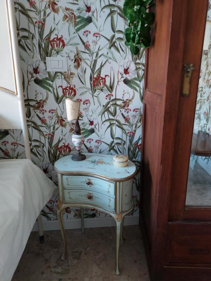 Bed And Breakfast La Pecora Rosa Sant'Omero Buitenkant foto
