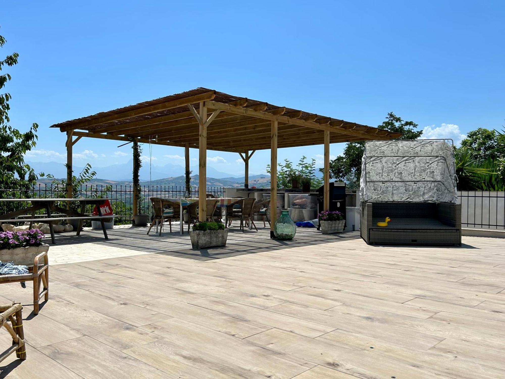 Bed And Breakfast La Pecora Rosa Sant'Omero Buitenkant foto